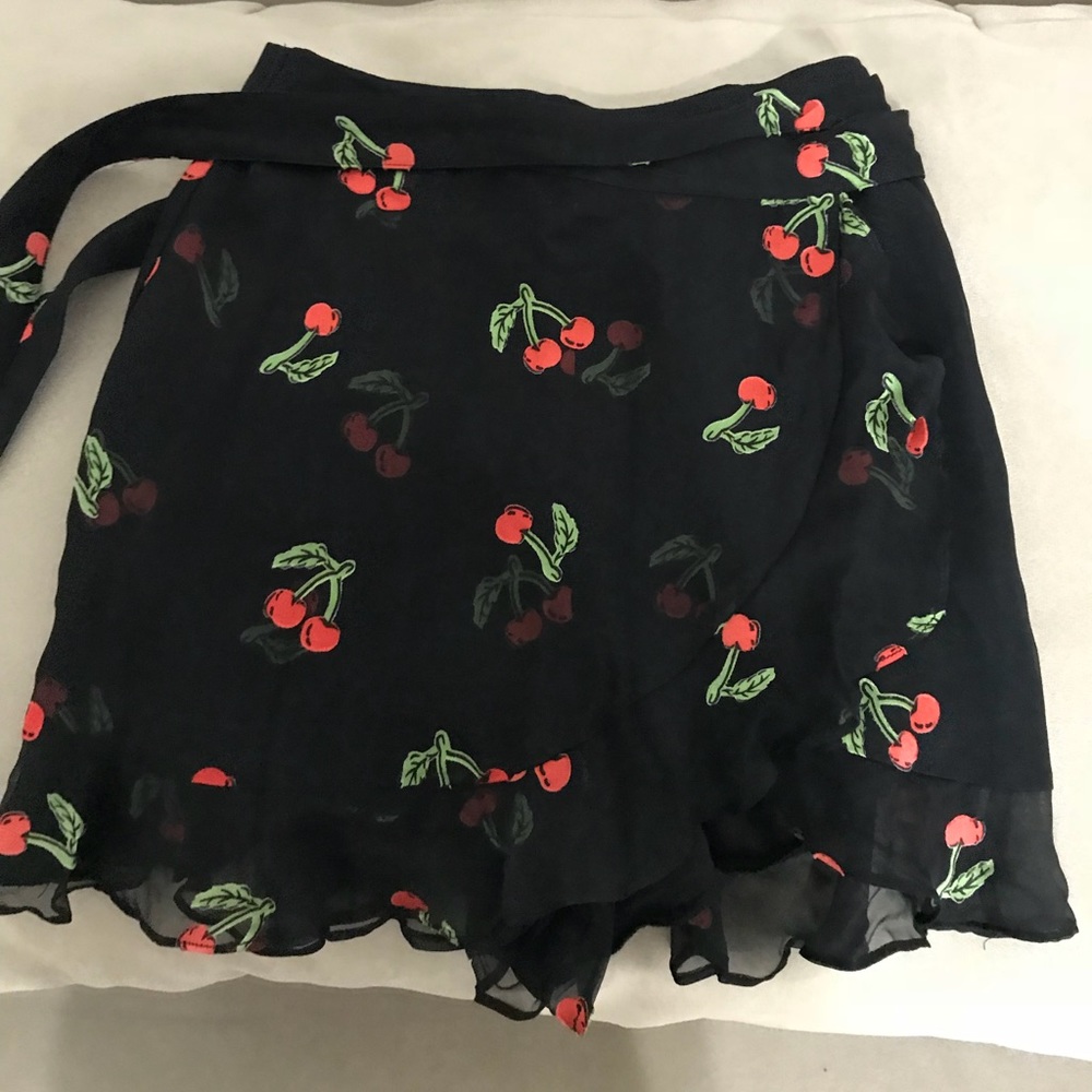 ‼️SOLD‼️🍒 For Love and Lemons Cherry Twist Set 🍒 - Picture 3 of 4